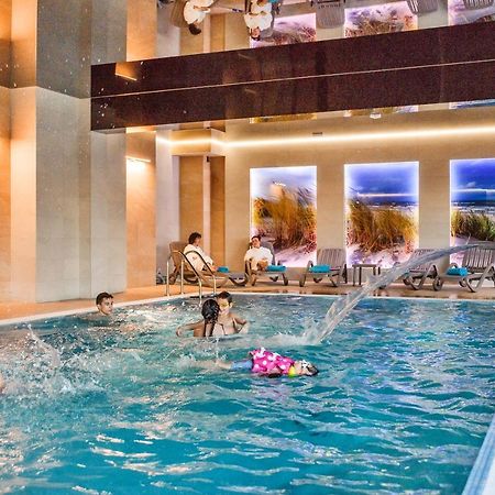 Apartamenty Sun & Snow Kolobrzeg Resorts Z Basenem Exteriör bild