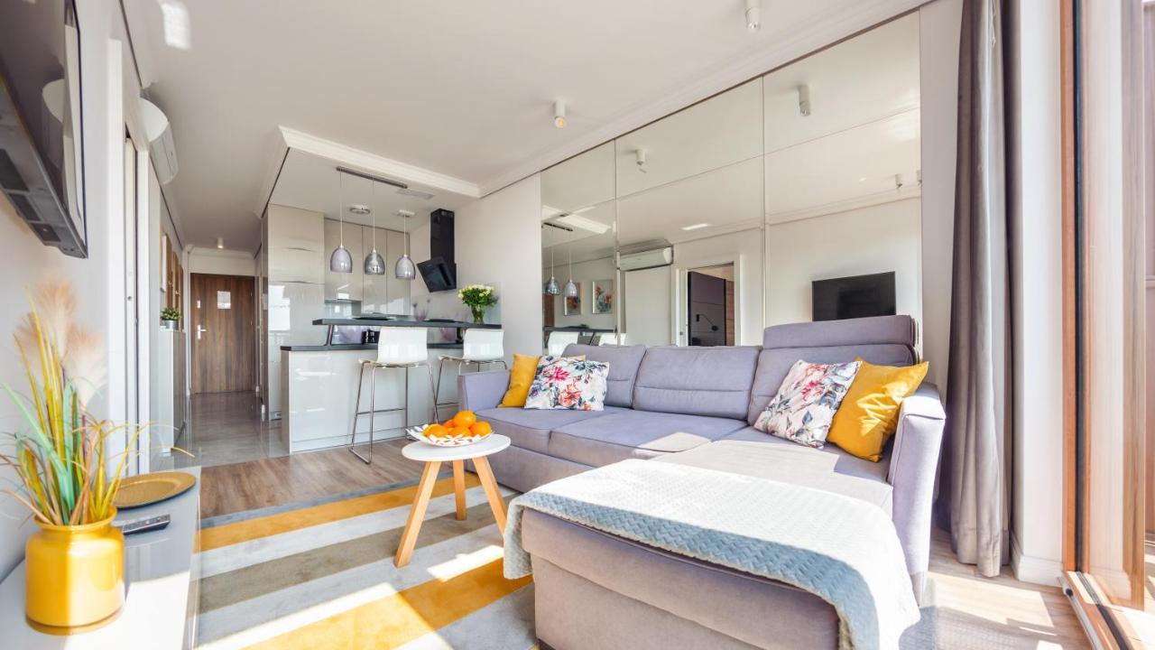 Apartamenty Sun & Snow Kolobrzeg Resorts Z Basenem Exteriör bild