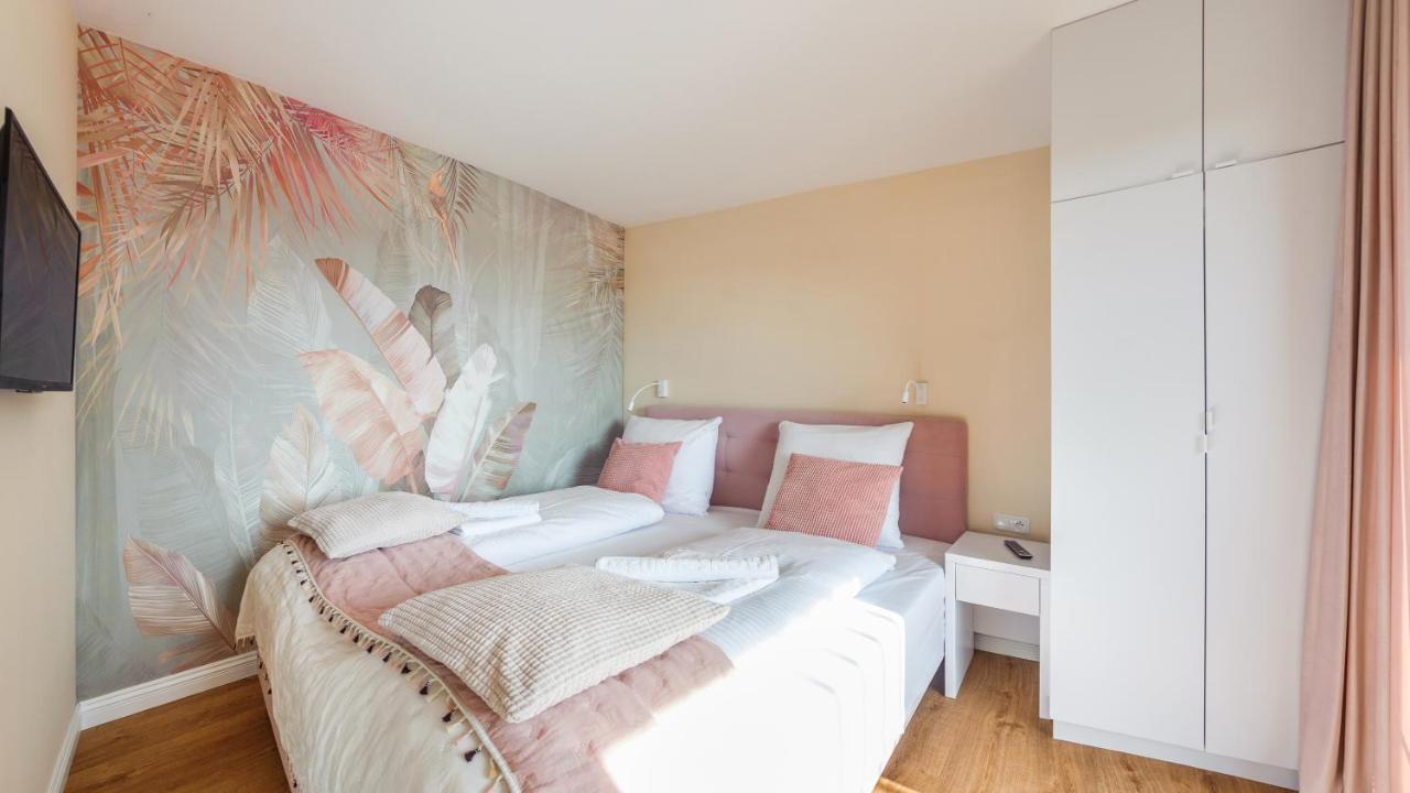 Apartamenty Sun & Snow Kolobrzeg Resorts Z Basenem Exteriör bild