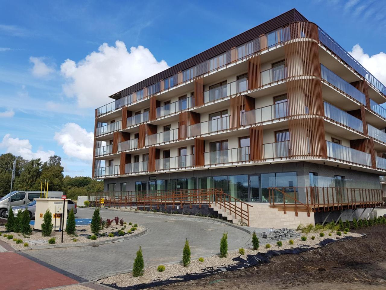 Apartamenty Sun & Snow Kolobrzeg Resorts Z Basenem Exteriör bild