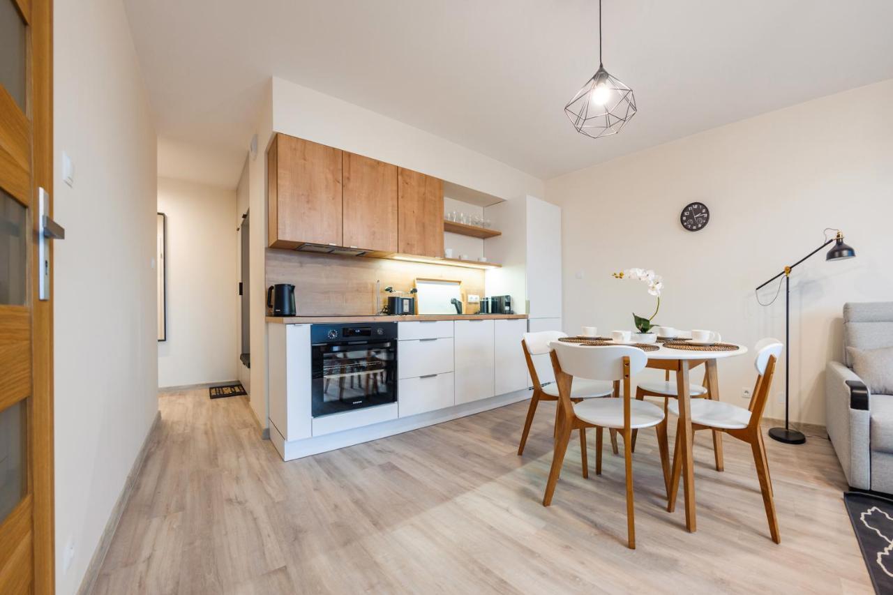 Apartamenty Sun & Snow Kolobrzeg Resorts Z Basenem Exteriör bild
